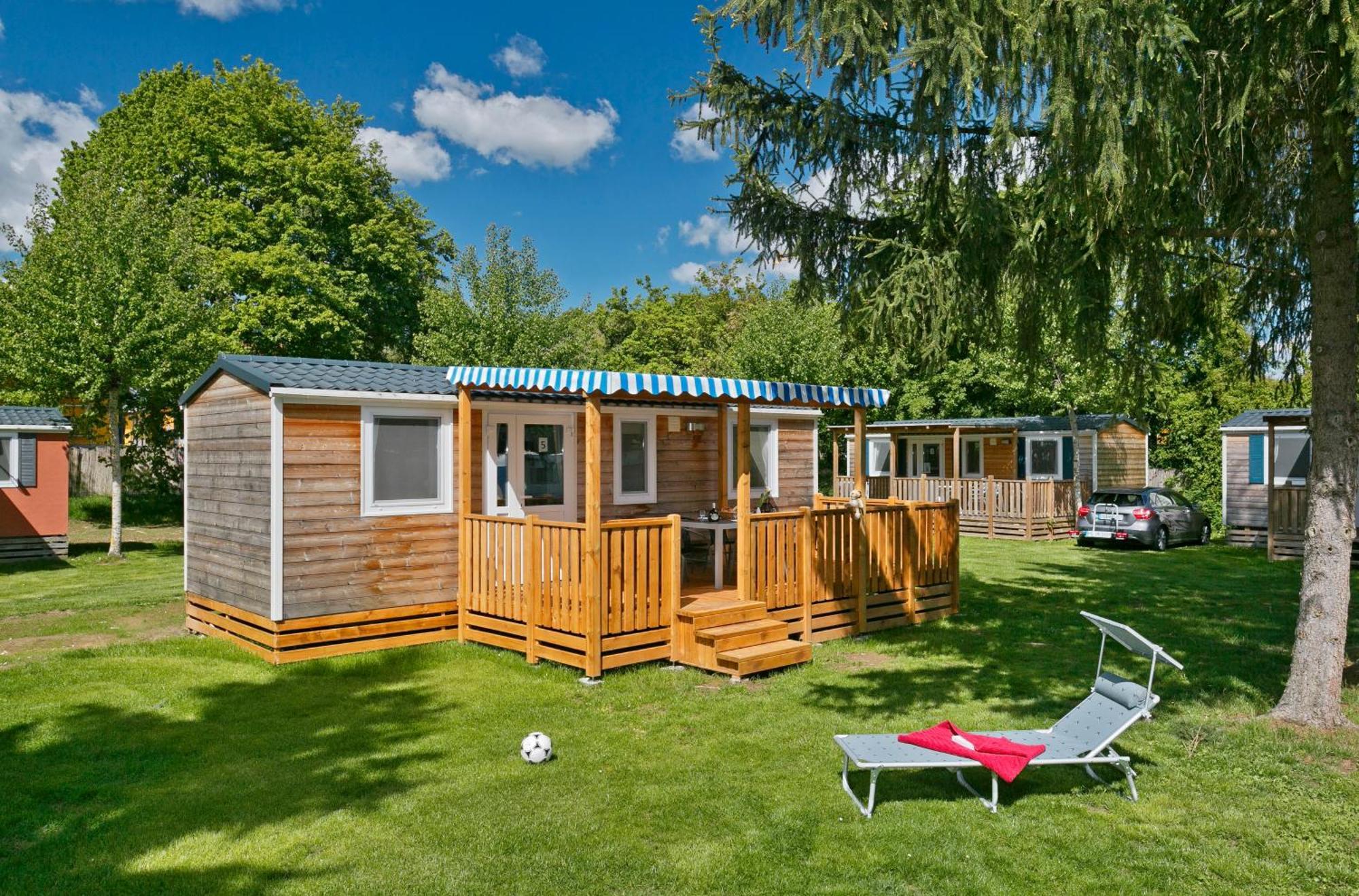 Knaus Campingpark Frickenhausen Frickenhausen am Main Bagian luar foto